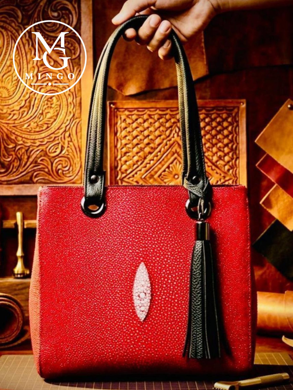 BOLSA DE PIEL CON PITÓN